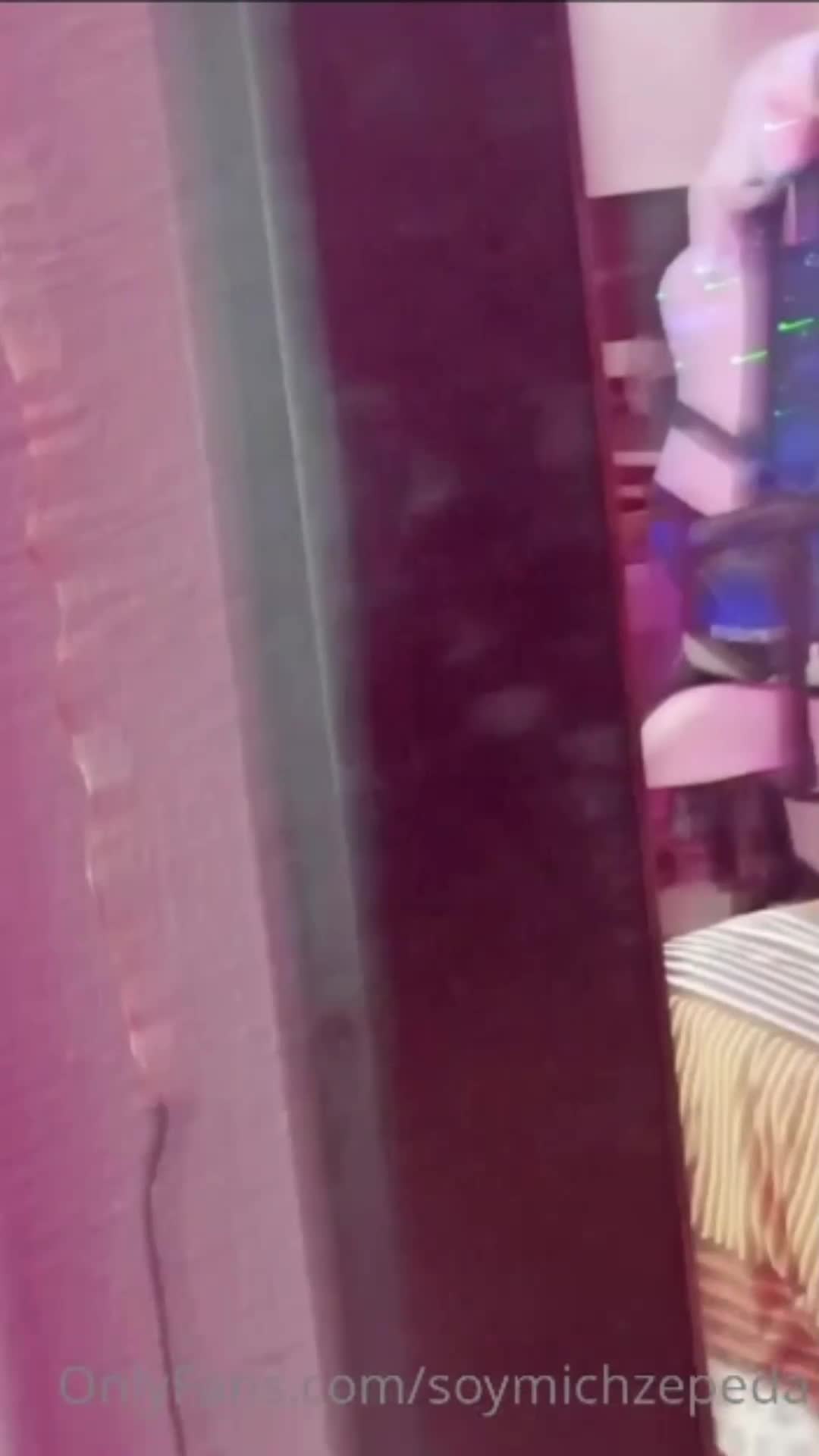 Michelle Zepeda teasing fan with Erotic Body Hot Video