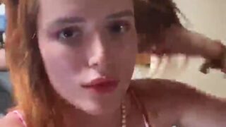 Bella Thorne Let Boyfriend Rubs Bib BOOBS – Video hot !!!
