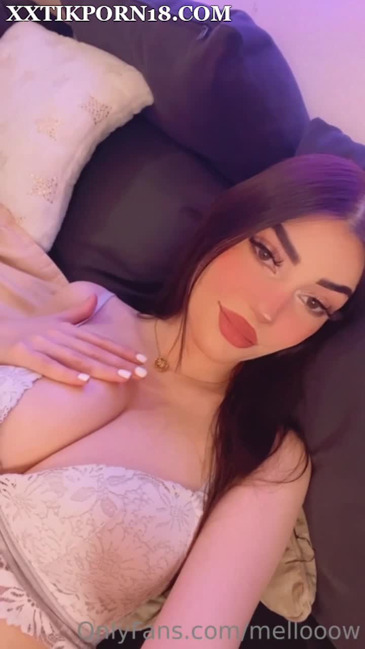 Mellooow Leaked video – She Loves To Show Masturbation For You