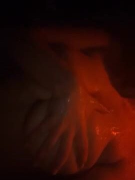HeyImBee onlyfans leaked – Nude show off Wet boobs in shower