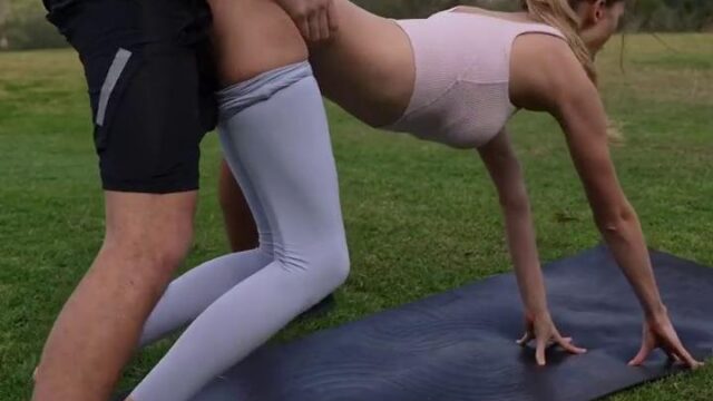 MilaKittenX Yoga Fuck Outdoor Sex PPV Video Leaked