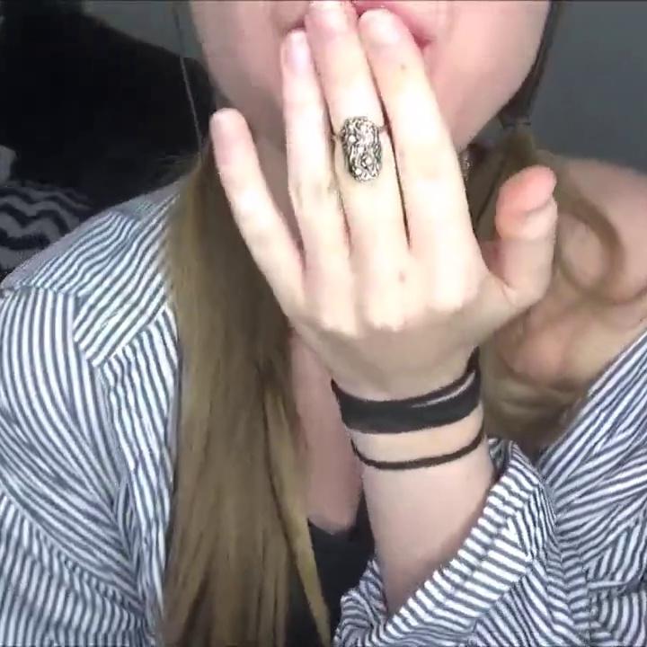 Peas And Pies Body Touching And Kissing ASMR Patreon Video