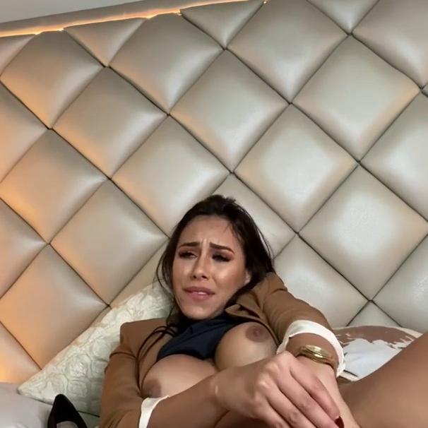 Dahyn Nude Masturbating and Dildo Fucking Porn Video Leaked